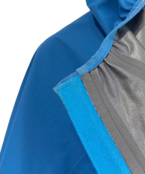 HOKA（ホカ）HOKA (ホカ) スカイブリーズ ゴアテックス ジャケット スカイブルー サイズ:SIZE Mの古着・服飾アイテム