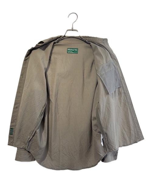 BROWN by 2-tacs（ブラウンバイツータックス）BROWN by 2-tacs (ブラウンバイツータックス) OUTER SHIRTS カーキ サイズ:SIZE Sの古着・服飾アイテム