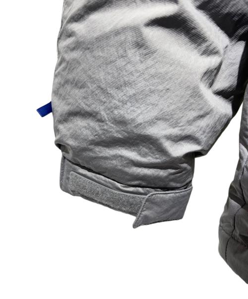DAIWA（ダイワ）DAIWA (ダイワ) バックルポイントダウンジャンパー グレー サイズ:SIZE Lの古着・服飾アイテム