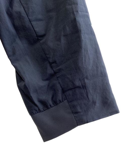 Patagonia（パタゴニア）Patagonia (パタゴニア) サーマル・エアシェッド・ジャケット ライトグレー サイズ:SIZE Mの古着・服飾アイテム