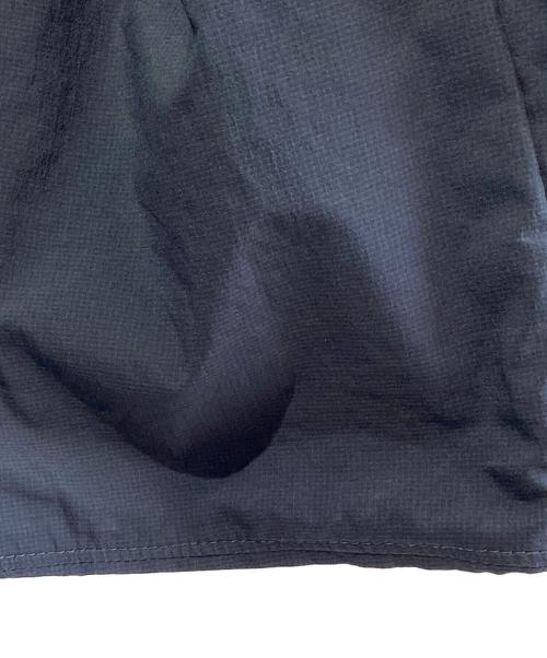 Patagonia（パタゴニア）Patagonia (パタゴニア) サーマル・エアシェッド・ジャケット ライトグレー サイズ:SIZE Mの古着・服飾アイテム
