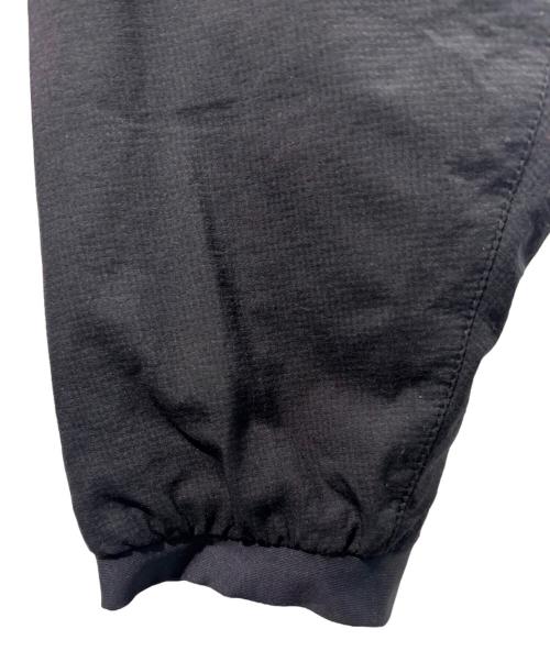 ARC'TERYX（アークテリクス）ARC'TERYX (アークテリクス) アトムLTフーディー ブラック サイズ:SIZE Sの古着・服飾アイテム