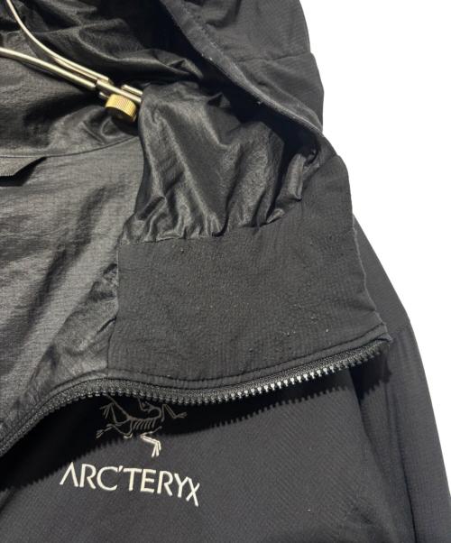 ARC'TERYX（アークテリクス）ARC'TERYX (アークテリクス) アトムLTフーディー ブラック サイズ:SIZE Sの古着・服飾アイテム