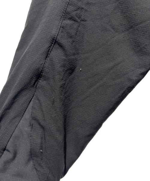 ARC'TERYX（アークテリクス）ARC'TERYX (アークテリクス) アトムLTフーディー ブラック サイズ:SIZE Sの古着・服飾アイテム