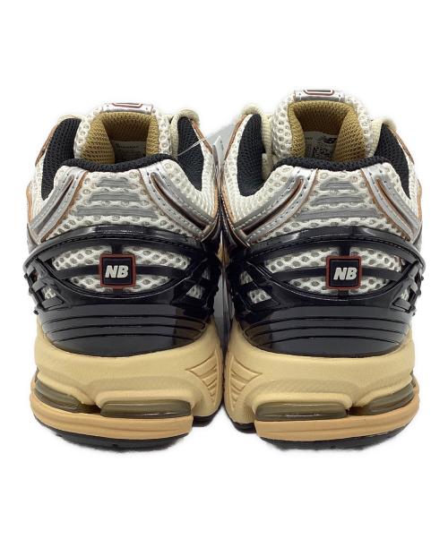 NEW BALANCE（ニューバランス）NEW BALANCE (ニューバランス) 1906R シルバーxブラック サイズ:SIZE 26.5cm 未使用品の古着・服飾アイテム