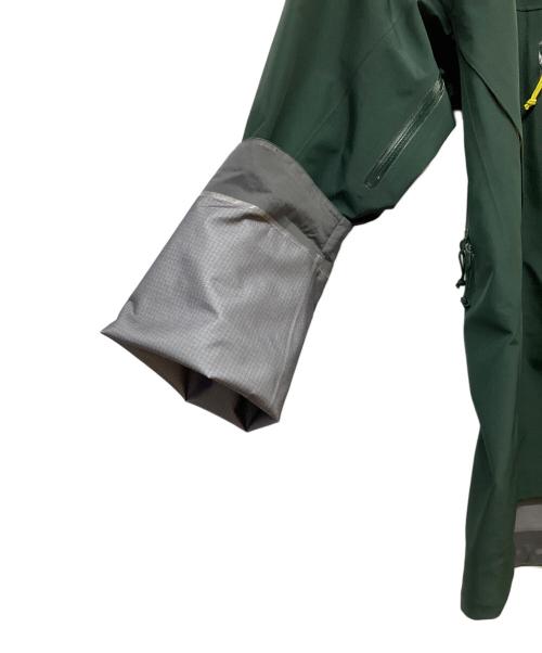 ARC'TERYX（アークテリクス）ARC'TERYX (アークテリクス) ALPHA SV JACKET グリーン サイズ:SIZE Sの古着・服飾アイテム