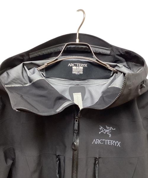 ARC'TERYX（アークテリクス）ARC'TERYX (アークテリクス) アルファSVジャケット ブラック サイズ:SIZE Sの古着・服飾アイテム