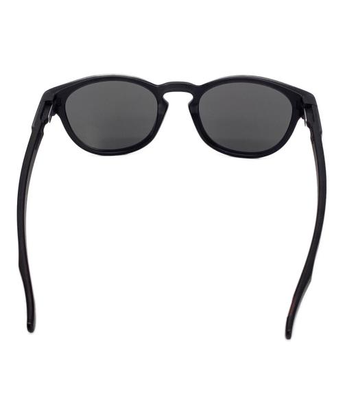 OAKLEY（オークリー）OAKLEY (オークリー) サングラス　LATCH　偏光レンズ(POLARIZED) ブラックの古着・服飾アイテム