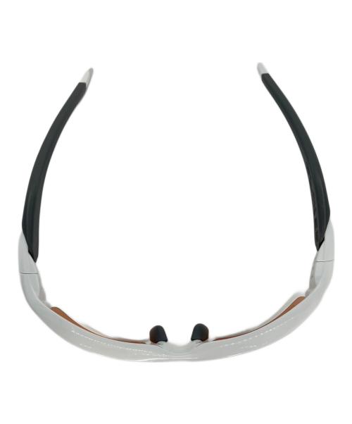 OAKLEY（オークリー）OAKLEY (オークリー) サングラス　FLAK2.0 Polished Whiteの古着・服飾アイテム