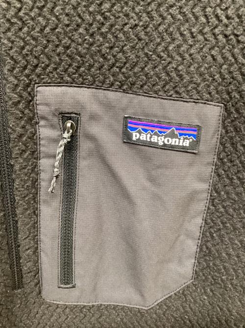 Patagonia（パタゴニア）Patagonia (パタゴニア) R1エアジップネック ブラック サイズ:SIZE XSの古着・服飾アイテム