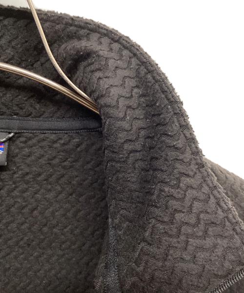 Patagonia（パタゴニア）Patagonia (パタゴニア) R1エアジップネック ブラック サイズ:SIZE XSの古着・服飾アイテム