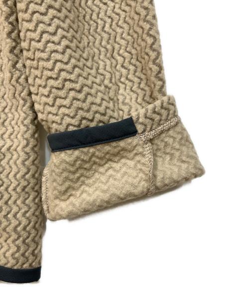 Patagonia（パタゴニア）Patagonia (パタゴニア) トレッキングウェア(メンズ・R1エア・クルー) ベージュ サイズ:SIZE Mの古着・服飾アイテム