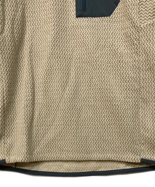 Patagonia（パタゴニア）Patagonia (パタゴニア) トレッキングウェア(メンズ・R1エア・クルー) ベージュ サイズ:SIZE Mの古着・服飾アイテム