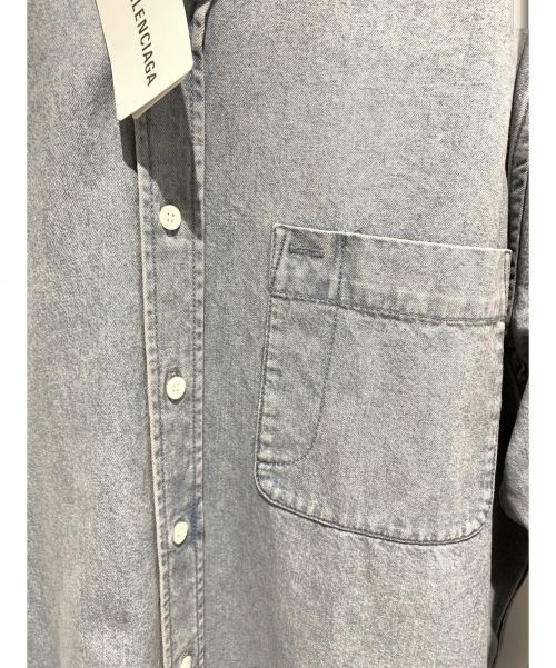 BALENCIAGA（バレンシアガ）BALENCIAGA (バレンシアガ) 19SS/バッグロゴウォッシュドデニムシャツ インディゴ サイズ:37 未使用品の古着・服飾アイテム
