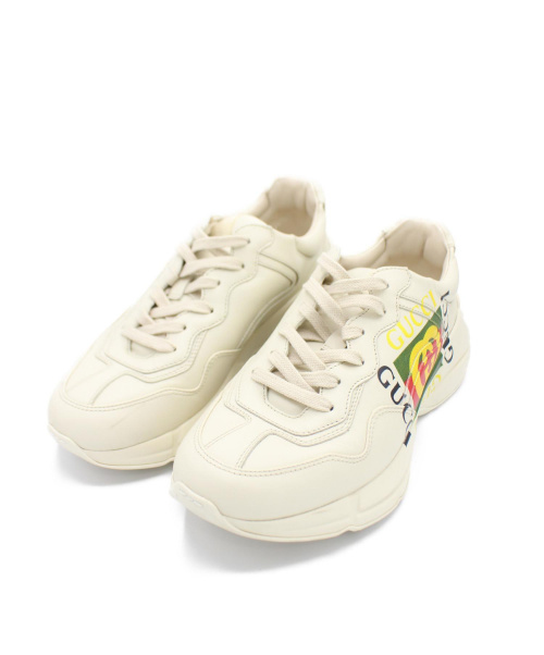 GUCCI（グッチ）GUCCI (グッチ) GUCCIロゴレザースニーカー ベージュ サイズ:6の古着・服飾アイテム