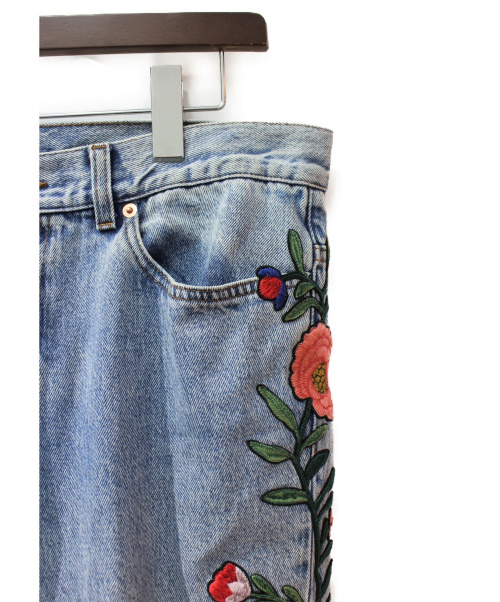 GUCCI（グッチ）GUCCI (グッチ) エンブロイダリーデニムパンツ インディゴ サイズ:28の古着・服飾アイテム