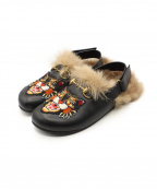 GUCCIグッチ）の古着「アングリーキャットファーサンダル」｜ブラック