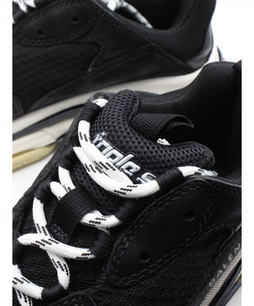 BALENCIAGA（バレンシアガ）BALENCIAGA (バレンシアガ) TRIPLE S ホワイト×ブラック サイズ:41の古着・服飾アイテム