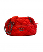 CHANELシャネル）の古着「バブルキルトショルダーバッグ」｜レッド