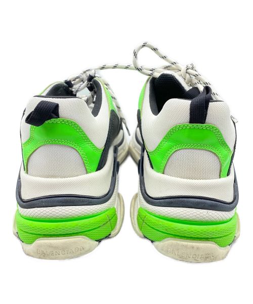 BALENCIAGA（バレンシアガ）BALENCIAGA (バレンシアガ) TRIPLE S ホワイト×グリーン サイズ:44の古着・服飾アイテム
