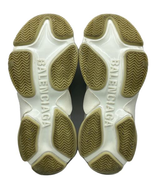 BALENCIAGA（バレンシアガ）BALENCIAGA (バレンシアガ) TRIPLE S ベージュ サイズ:27cmの古着・服飾アイテム
