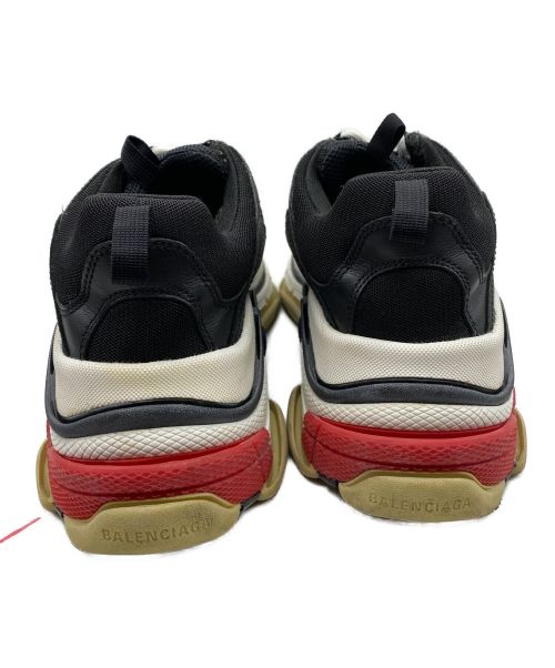 BALENCIAGA（バレンシアガ）BALENCIAGA (バレンシアガ) TRIPLE S Trainers ブラック サイズ:42の古着・服飾アイテム