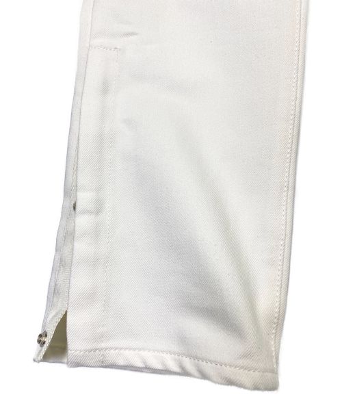 Dior（ディオール）DIOR×sacai (ディオール×サカイ)  Slim Fit Jeans (New Regular) Cotton Denim  ホワイト サイズ:SIZE 33の古着・服飾アイテム