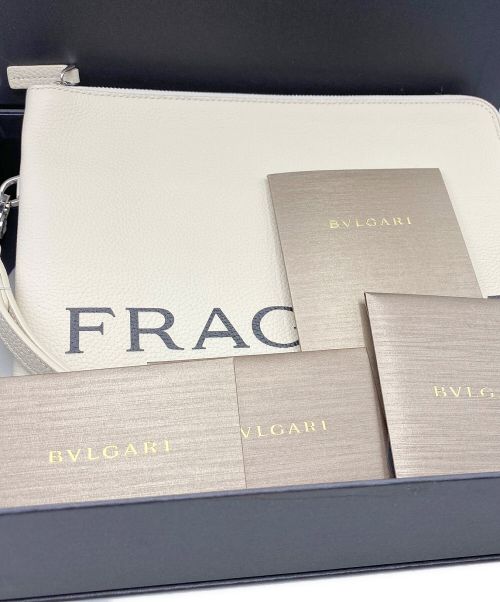 BVLGARI（ブルガリ）BVLGARI (ブルガリ) クラッチバッグ アイボリー サイズ:-の古着・服飾アイテム