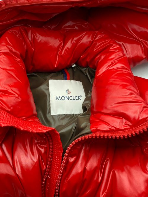 MONCLER（モンクレール）MONCLER (モンクレール) MAYA GIUBBOTTO レッド サイズ:1の古着・服飾アイテム