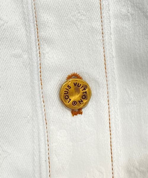 LOUIS VUITTON（ルイ ヴィトン）LOUIS VUITTON (ルイ ヴィトン) EMBOSMONOGRAM DENIM BASEBALL SHIRT ホワイト サイズ:XXLの古着・服飾アイテム