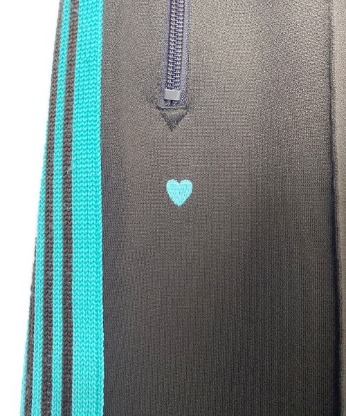 Needles（ニードルズ）Needles (ニードルズ) GIRLS DON'T CRY (ガールズ ドント クライ) Track Pants ブラウン サイズ:XSの古着・服飾アイテム