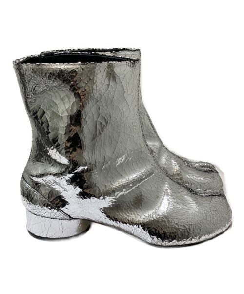 Maison Margiela（メゾンマルジェラ）Maison Margiela (メゾンマルジェラ) タビミラーブーツ シルバー サイズ:38 未使用品の古着・服飾アイテム