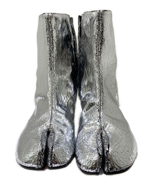 Maison Margiela（メゾンマルジェラ）Maison Margiela (メゾンマルジェラ) タビミラーブーツ シルバー サイズ:38 未使用品の古着・服飾アイテム