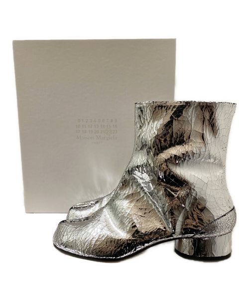 Maison Margiela（メゾンマルジェラ）Maison Margiela (メゾンマルジェラ) タビミラーブーツ シルバー サイズ:38 未使用品の古着・服飾アイテム
