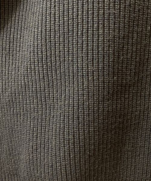 CELINE（セリーヌ）CELINE (セリーヌ) 22AW OVERSIZED CELINE SWEATER IN RIBBED WOOL オリーブ サイズ:Lの古着・服飾アイテム