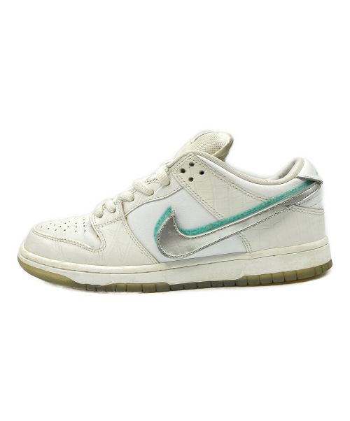 NIKE（ナイキ）NIKE Diamond SUPPLY CO. (ダイヤモンドサプライ) SB DUNK LO WHITE TIFFANY WHITE/CHROME-BLACK-TROPICAL TWIST ホワイト サイズ:26.5cm (US8.5)の古着・服飾アイテム