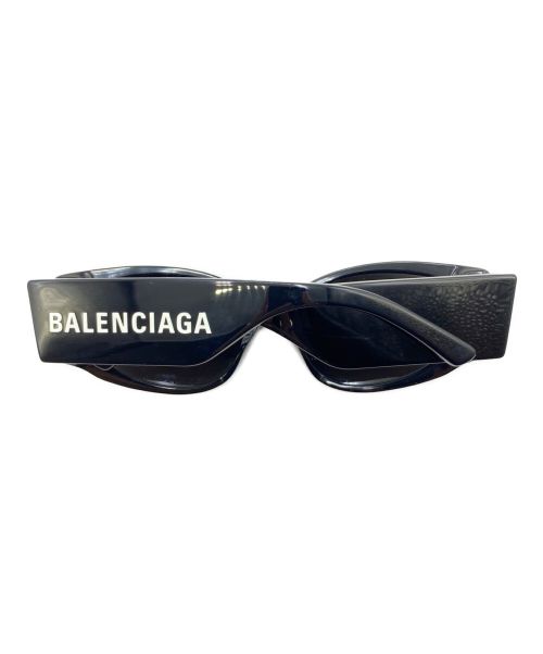BALENCIAGA（バレンシアガ）BALENCIAGA (バレンシアガ) サイドロゴキャットアイサングラス ブラック サイズ:-の古着・服飾アイテム