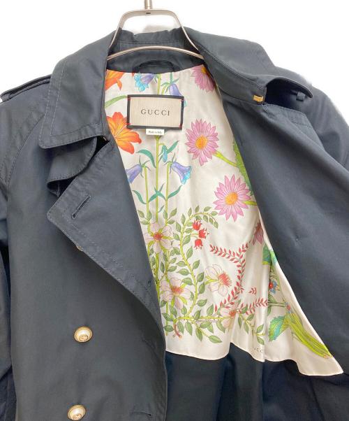GUCCI（グッチ）GUCCI (グッチ) GGボタン インナーシルク フラワー トレンチコート ブラック サイズ:38の古着・服飾アイテム