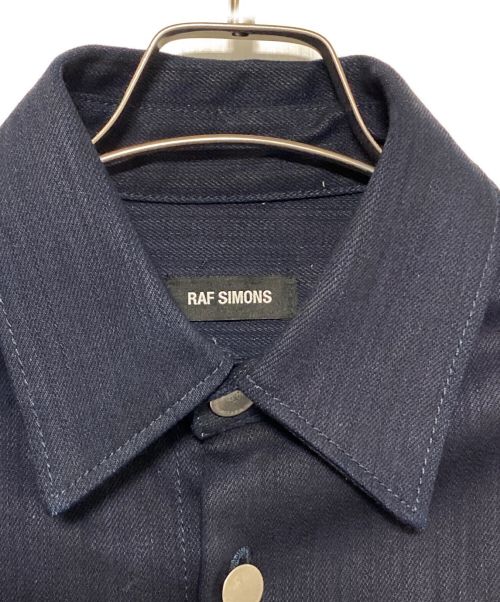 RAF SIMONS（ラフシモンズ）RAF SIMONS (ラフシモンズ) DENIM EASY FIT SHIRT ネイビー サイズ:Sの古着・服飾アイテム