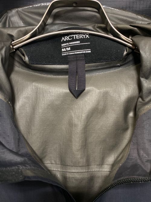 ARC'TERYX（アークテリクス）ARC'TERYX (アークテリクス) ZETA SL JACKET ブラック サイズ:Mの古着・服飾アイテム