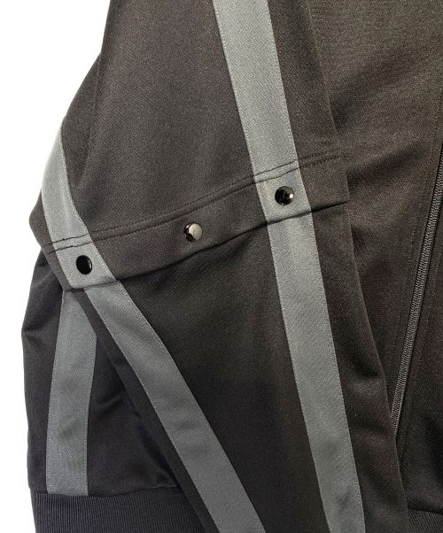 SUPREME（シュプリーム）SUPREME (シュプリーム) UMBRO (アンブロ) Snap Sleeve Jacket ブラック サイズ:XLの古着・服飾アイテム