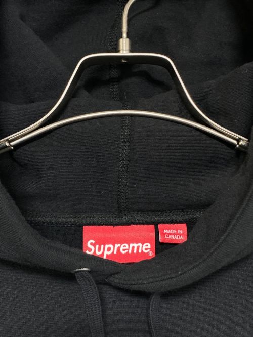 SUPREME（シュプリーム）SUPREME (シュプリーム) KAWS (カウズ) KAWS Chalk Logo Hooded Sweatshirt ブラック サイズ:Lの古着・服飾アイテム