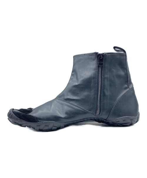 TAKAHIROMIYASHITA TheSoloIst.（タカヒロミヤシタ ザソロイスト）TAKAHIROMIYASHITA TheSoloIst. (タカヒロミヤシタ ザソロイスト) suicoke (スイコック) FIVE FINGERS CHELSEA BOOTS ブラック サイズ:46の古着・服飾アイテム