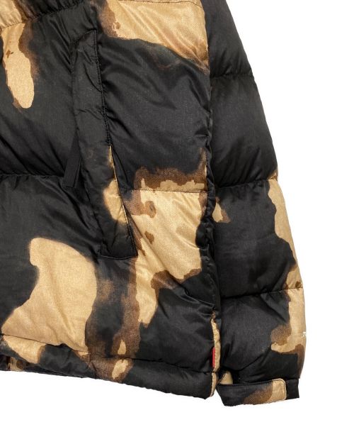 SUPREME（シュプリーム）SUPREME (シュプリーム) THE NORTH FACE (ザ ノース フェイス) Bleached Denim Print Nuptse Jacket ブラック×ブラウン サイズ:XLの古着・服飾アイテム