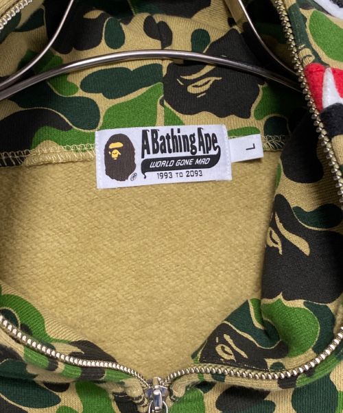 A BATHING APE（アベイシングエイプ）A BATHING APE (アベイシングエイプ) ABC Camo Shark Full Zip Hoodie ベージュ サイズ:SIZE Lの古着・服飾アイテム