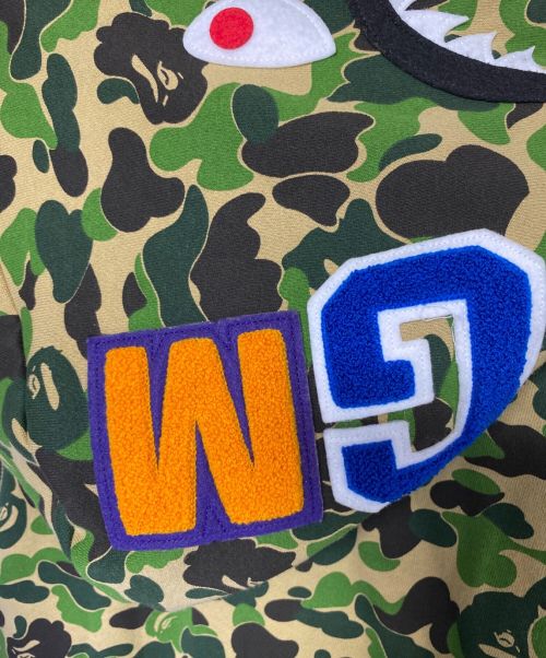 A BATHING APE（アベイシングエイプ）A BATHING APE (アベイシングエイプ) ABC Camo Shark Full Zip Hoodie ベージュ サイズ:SIZE Lの古着・服飾アイテム