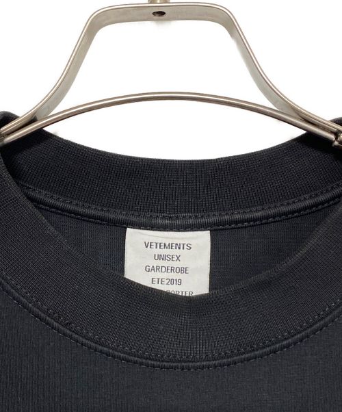 VETMEMES（ヴェトモン）VETMEMES (ヴェトモン) ARMEE T-SHIRT ブラック サイズ:SIZE XSの古着・服飾アイテム