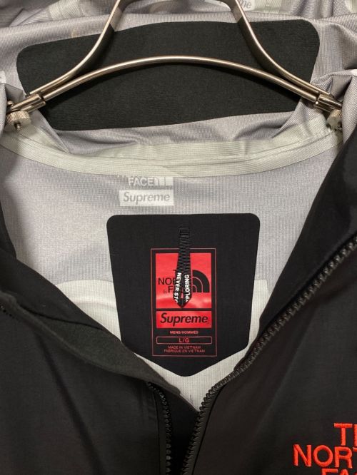 SUPREME（シュプリーム）SUPREME (シュプリーム) THE NORTH FACE (ザ ノース フェイス) Taped Seam Shell Jacket グレー×ブラック サイズ:Lの古着・服飾アイテム