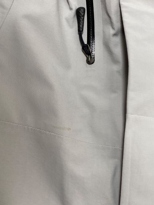 SUPREME（シュプリーム）SUPREME (シュプリーム) THE NORTH FACE (ザ ノース フェイス) Taped Seam Shell Jacket グレー×ブラック サイズ:Lの古着・服飾アイテム