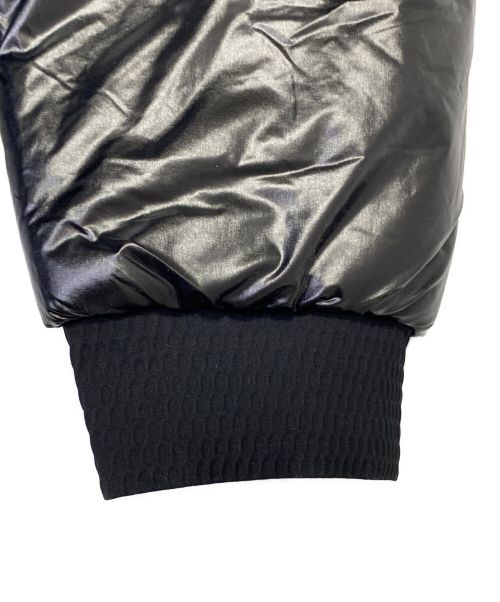 ACRONYM（アクロニウム）ACRONYM (アクロニウム) HD Nylon Primaloft Insulated Hooded Jacket ブラック サイズ:Mの古着・服飾アイテム